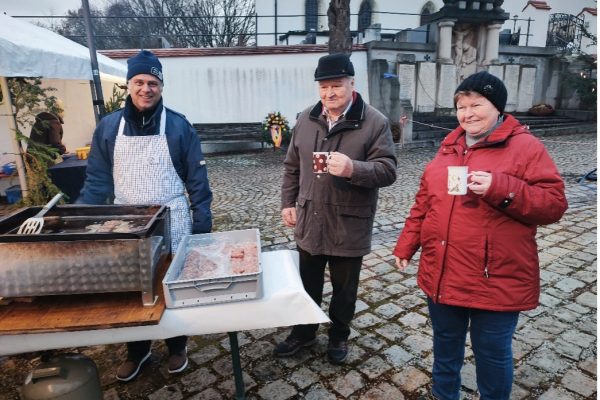 Den ersten Gästen schmeckt es schon