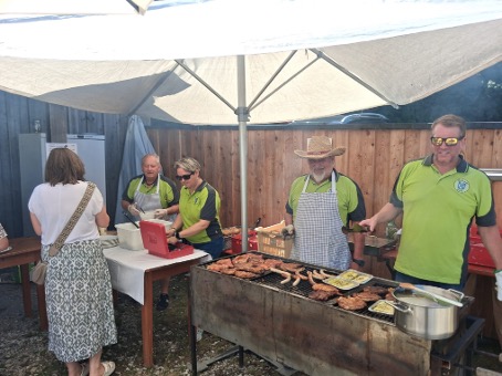 Sommerfest 2026 - fleißige Helferinnen und Helfer